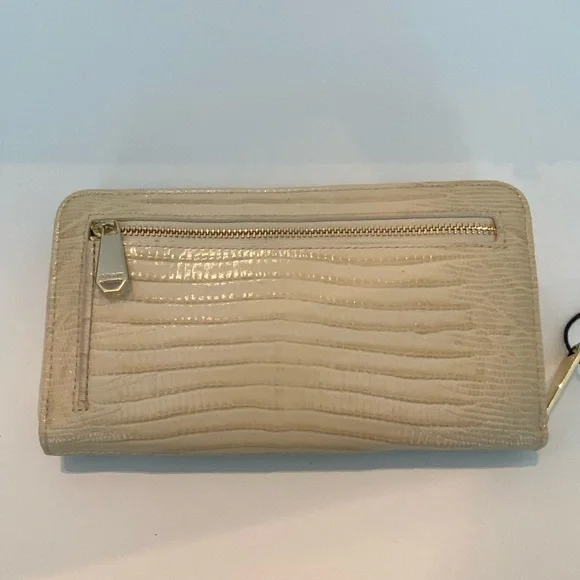 Brahmin Green Leather Wallet - Picture 2 of 6